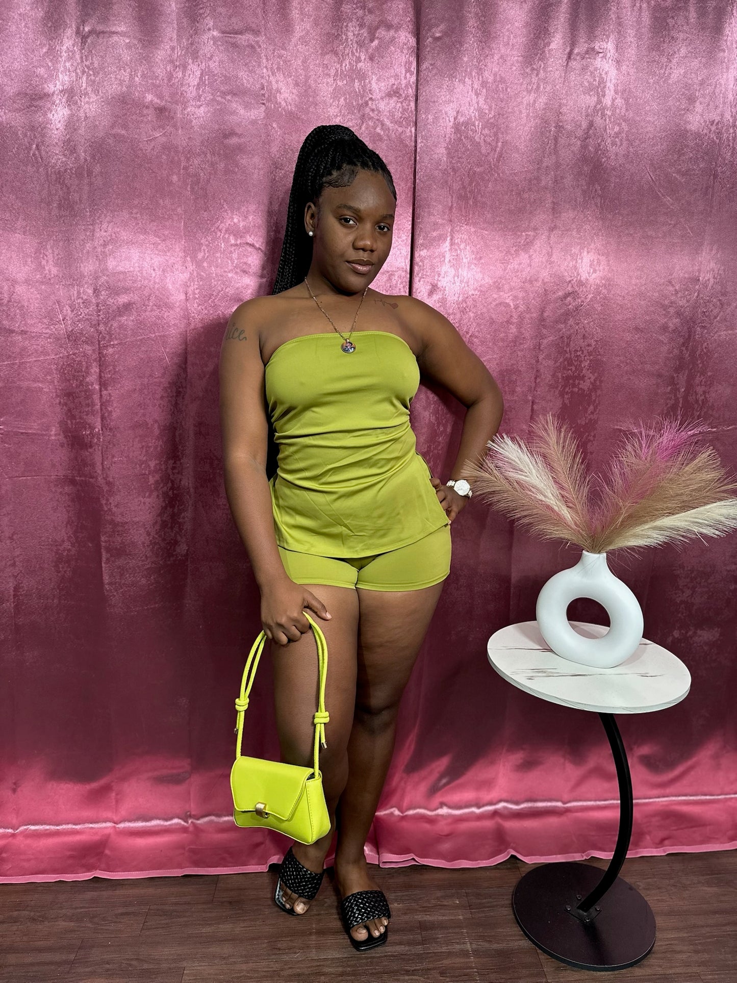 TEXTURED TUBE MINI SHORTS SET